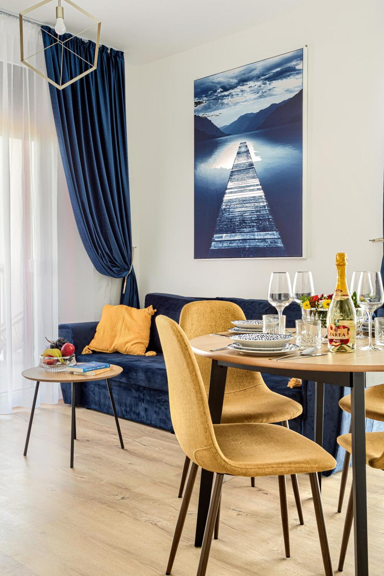 Ari Navy Apartment - High-End Residence Arad Zewnętrze zdjęcie