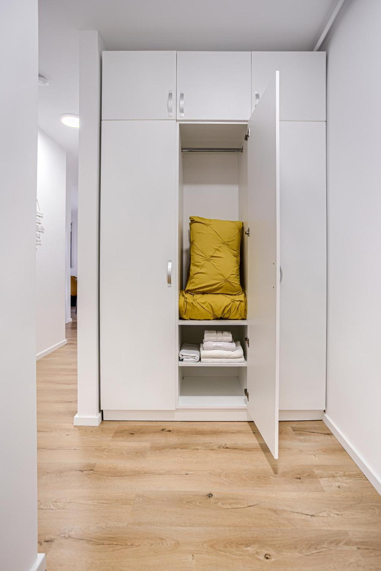 Ari Navy Apartment - High-End Residence Arad Zewnętrze zdjęcie